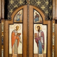 Figure-17-Portes-saintes-de-l-iconostase-de-l-autel-de-saint-Tikhon-Eglise-des-Trois-Saints-Docteurs