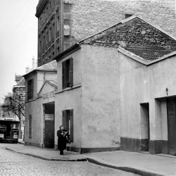 eglise-des-Trois-Saints-Hierarques-dans-les-annees-1950